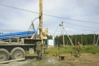 Бурение воды под скважину